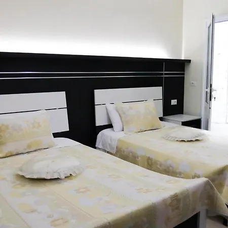 Vila Leo Lux 3*
