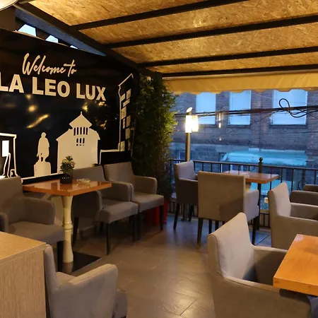 Vila Leo Lux كورتشي